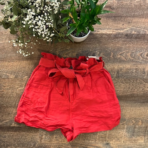NWT ZARA || RED PAPER BAG SHORTS || SIZE S - Picture 5 of 12